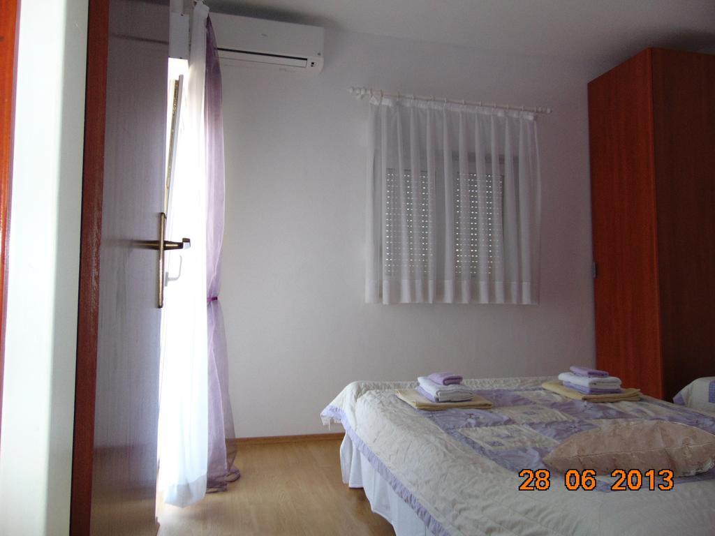 Apartments Borozan Vinisce Bilik gambar