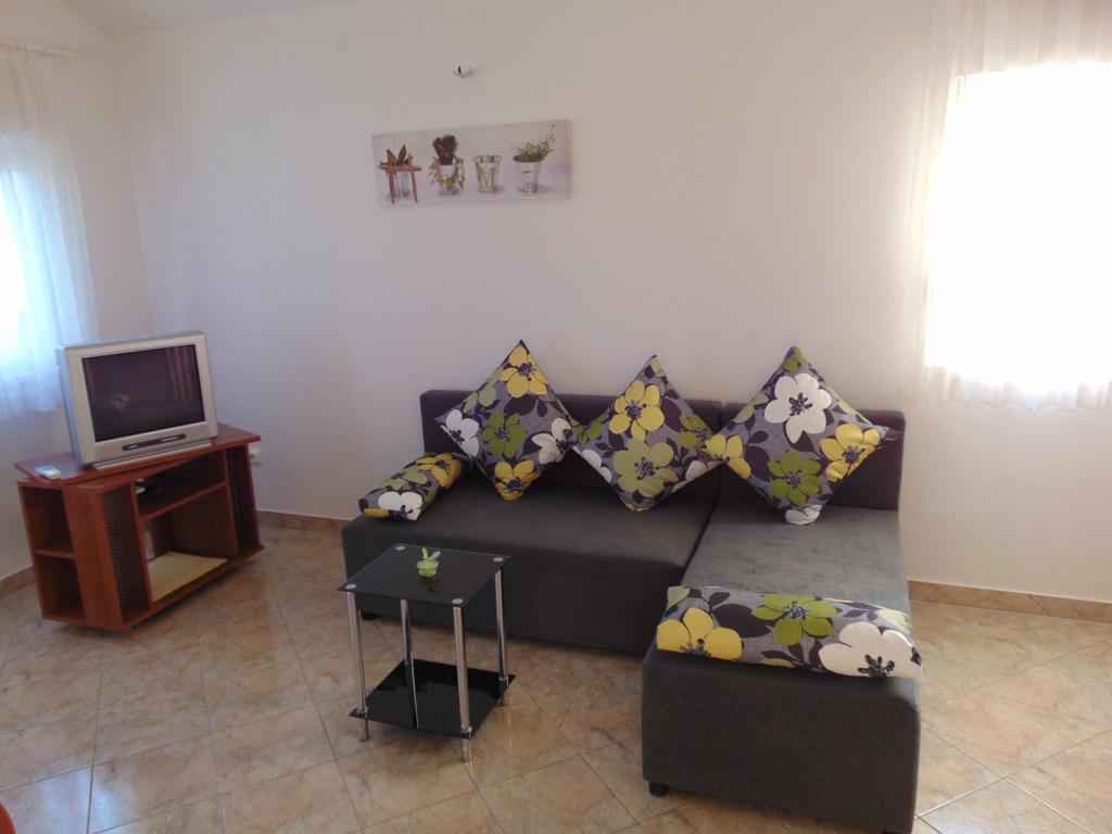 Apartments Borozan Vinisce Bilik gambar
