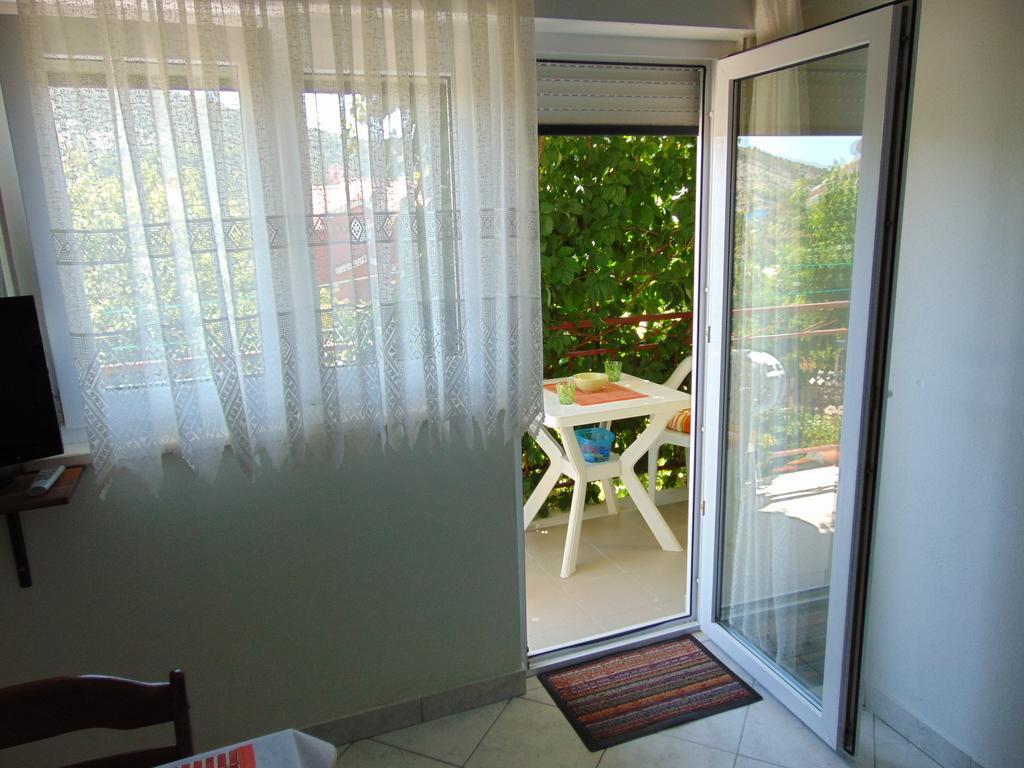 Apartments Borozan Vinisce Bilik gambar