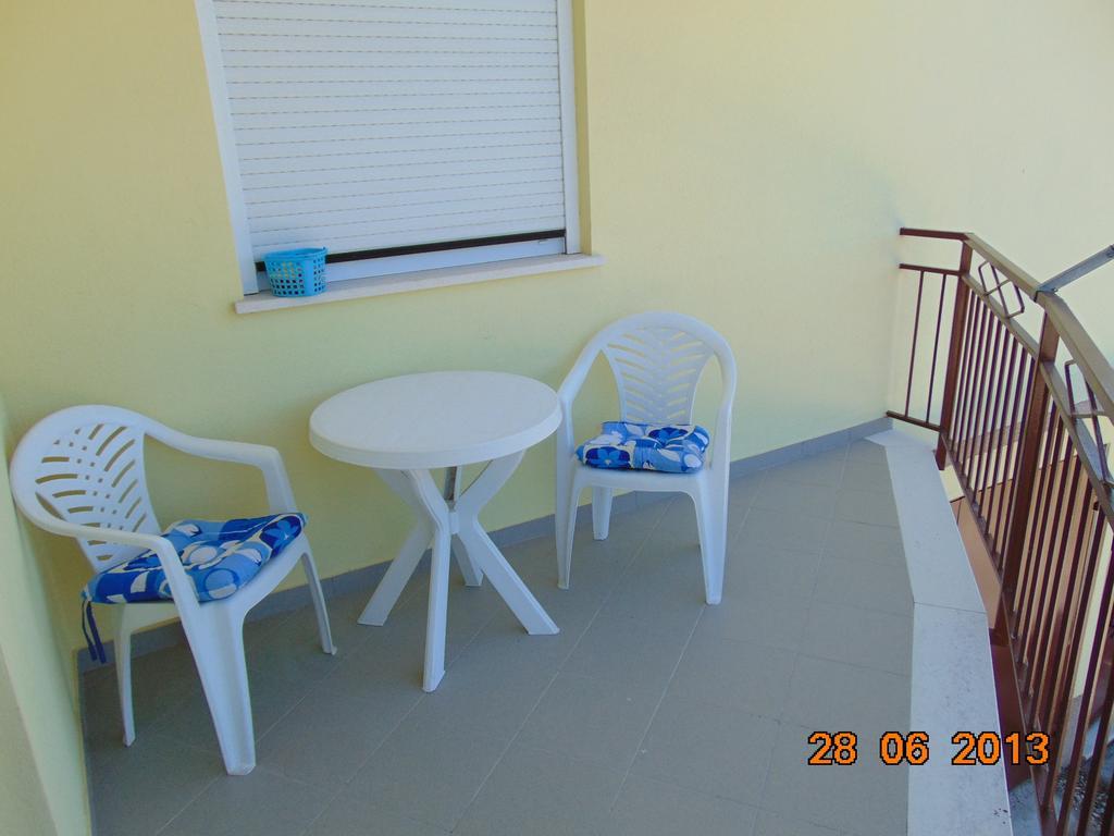 Apartments Borozan Vinisce Bilik gambar